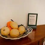 Andrea's House בית הארחה 4*