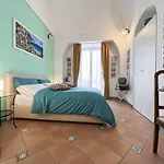 בית הארחה Andrea's House 4*