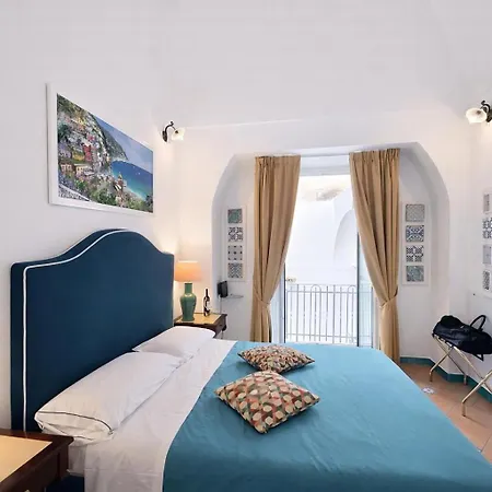 בית הארחה Andrea's House אמאלפי